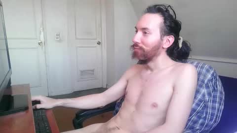 essentiapresence online show from February 21, 6:09 pm