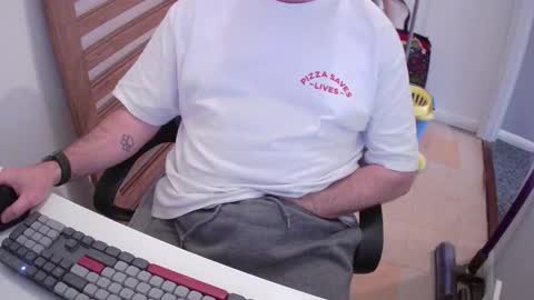 Snapshot of essex_wild chatting on October 3, 11:15 am Morph online show from October 3, 11:15 am