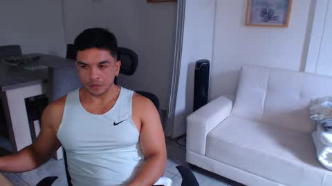 ESTEBAN online show from February 19, 4:00 pm