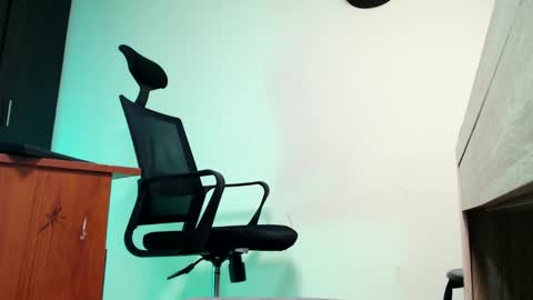 Esteban Fernandez online show from February 3, 6:22 am