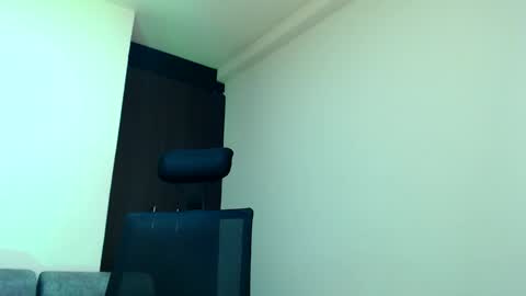 Esteban Fernandez online show from November 23, 2:22 am