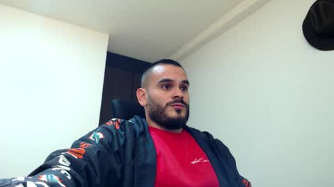 Esteban Fernandez online show from November 30, 8:11 pm