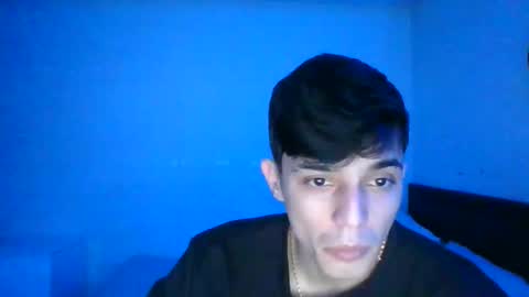 estebankit0 online show from January 25, 8:53 pm