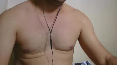 Estebman007 online show from May 18, 7:29 pm