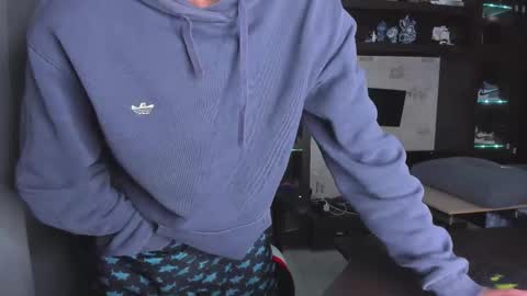 LOUIS online show from November 14, 9:49 pm