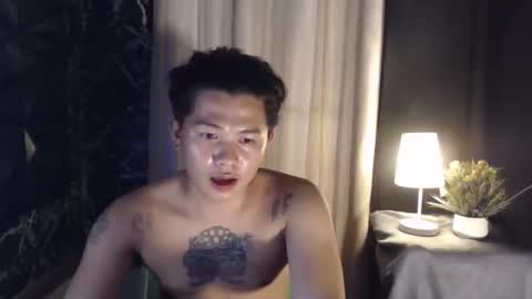 Snapshot of esward_tynn chatting on September 15, 3:24 pm im esward tynn online show from September 15, 3:24 pm