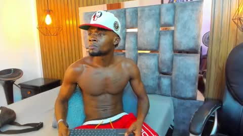 Ethan OPry online show from November 28, 10:22 pm