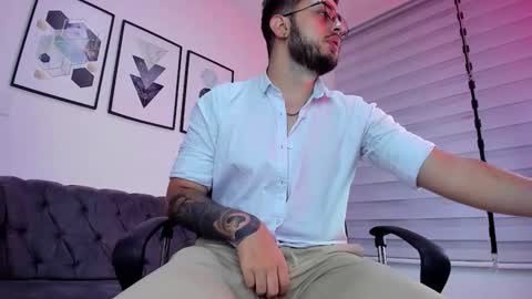 ethan_greacee online show from February 19, 12:34 pm