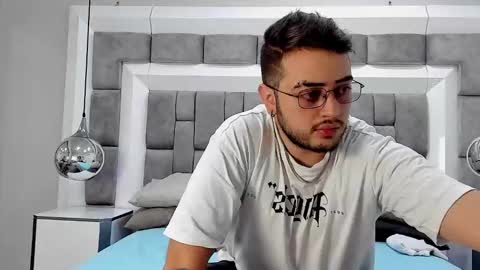 ethan_greys online show from November 25, 4:14 am