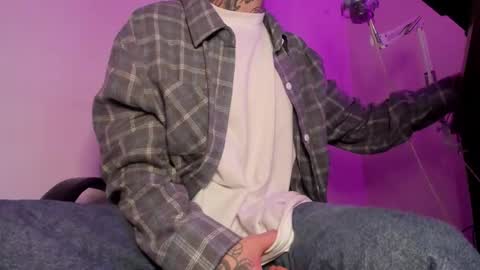 Snapshot of ethan_sykes chatting on October 24, 5:14 pm Ethan sykes online show from October 24, 5:14 pm