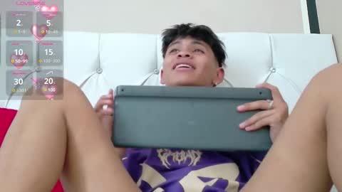 Ethan online show from October 29, 9:07 pm