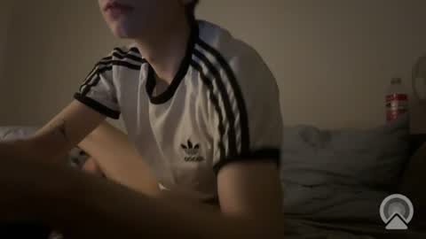 Hugo and Ethan online show from July 9, 2:05 am