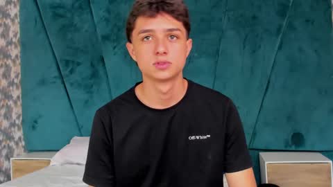 ethanlowell online show from February 18, 9:09 pm