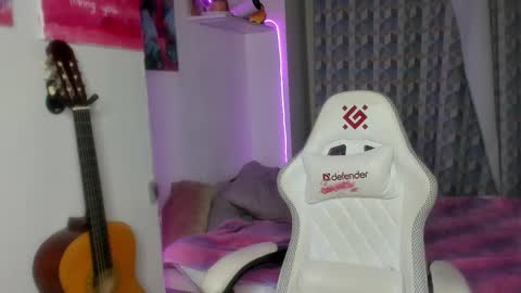 Eva and Adam from heaven online show from October 30, 7:04 pm