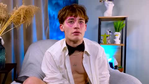 Evan online show from February 13, 8:47 pm