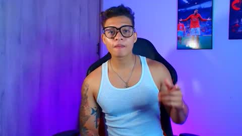 Snapshot of evan_greey chatting on October 8, 6:51 am EVAN GREY online show from October 8, 6:51 am