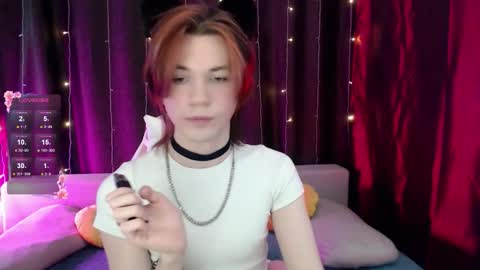 evan_reinhart online show from December 17, 5:41 pm