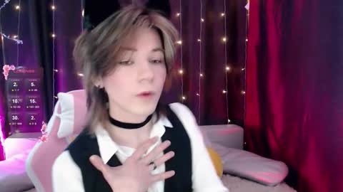 evan_reinhart online show from January 11, 10:57 pm