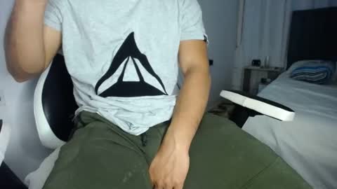 Snapshot of evans_king chatting on January 4, 8:17 am Evan online show from January 4, 8:17 am