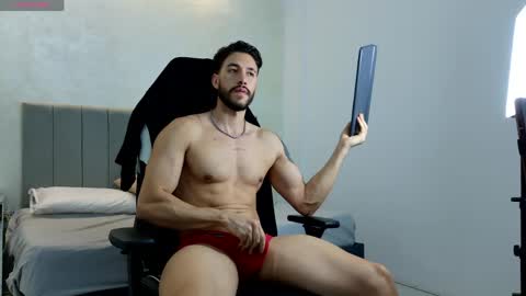 E V A N S online show from April 30, 1:34 am