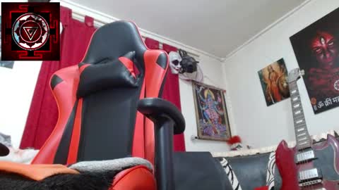 evans_xy online show from May 16, 2:53 am