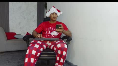 luis online show from December 4, 12:17 am