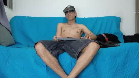 evil_boss1 online show from June 28, 1:44 am