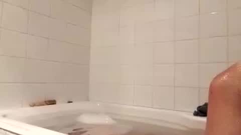 Snapshot of evolvingmass chatting on January 18, 6:43 pm evolvingmass online show from January 18, 6:43 pm