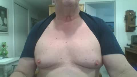 Snapshot of excitacbleguy9 chatting on February 14, 8:37 pm was excitablyguy hacked online show from February 14, 8:37 pm