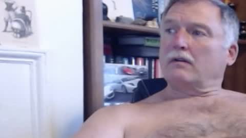 exhibpeacock123 online show from November 27, 12:20 pm