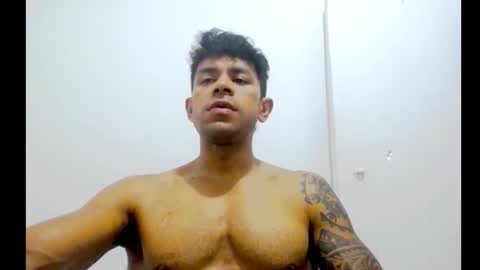 exoticboybigdick online show from January 10, 1:33 am