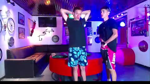 extrangers online show from February 20, 12:18 pm