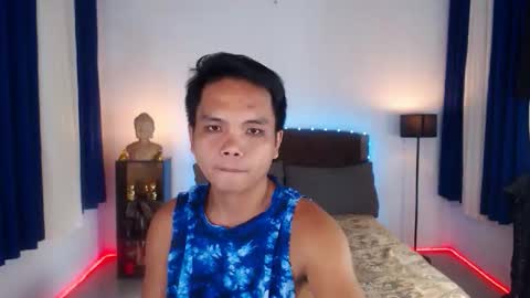 Snapshot of extraservice69menx chatting on October 25, 5:25 pm JOHNDAVE online show from October 25, 5:25 pm