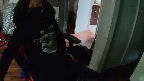 exxxtr4sauce online show from December 4, 6:28 pm