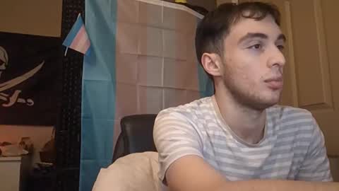 Snapshot of ezra_naamah chatting on December 5, 4:42 am Ezra Naamah online show from December 5, 4:42 am