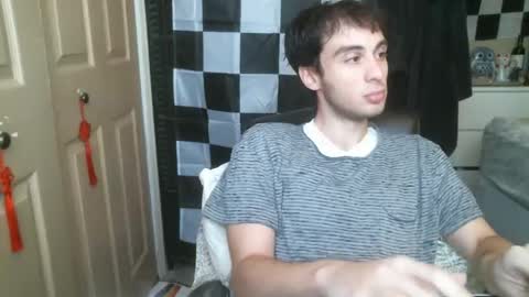 Snapshot of ezra_naamah chatting on February 21, 5:20 pm Ezra Naamah online show from February 21, 5:20 pm