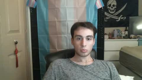 Snapshot of ezra_naamah chatting on January 3, 4:00 am Ezra Naamah online show from January 3, 4:00 am