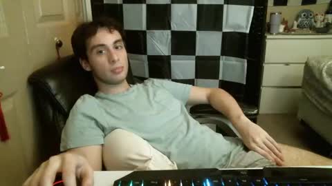 Snapshot of ezra_naamah chatting on February 11, 1:52 am Ezra Naamah online show from February 11, 1:52 am