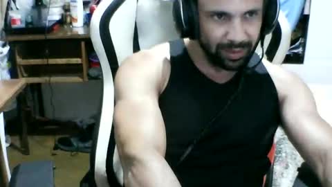 fabiospbauru online show from March 26, 1:32 am