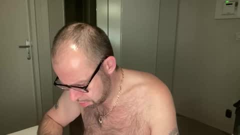 Snapshot of fabiothick chatting on October 11, 8:35 pm fabiothick online show from October 11, 8:35 pm