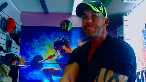 fabxxxl online show from November 7, 1:47 pm