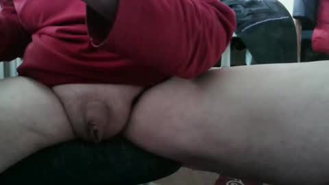 Fan from Lovens Lush   EMAILhumblepie 1   online show from March 11, 7:26 am