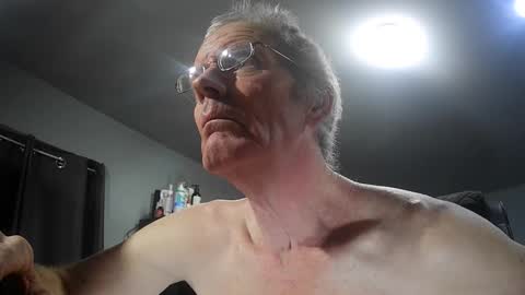 fantasyresort online show from January 6, 4:05 am