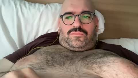 Snapshot of fatandfurry chatting on September 30, 4:43 pm Mammouth online show from September 30, 4:43 pm