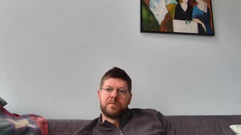 Snapshot of fattenmenow chatting on March 1, 10:45 am fattenmenow online show from March 1, 10:45 am