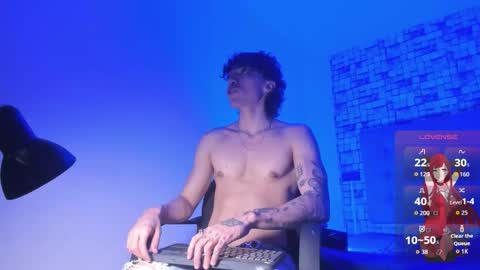 Snapshot of felix__star chatting on October 2, 8:35 pm Felix  online show from October 2, 8:35 pm