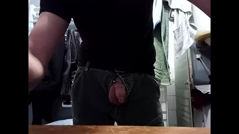 fifi010203 online show from April 12, 4:52 pm