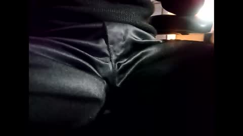 fifi010203 online show from March 1, 6:02 am