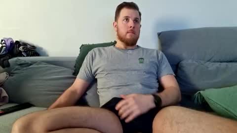 Snapshot of fikol123 chatting on February 27, 8:39 am fiolkamil online show from February 27, 8:39 am