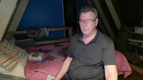 finderfiner online show from April 25, 10:51 am